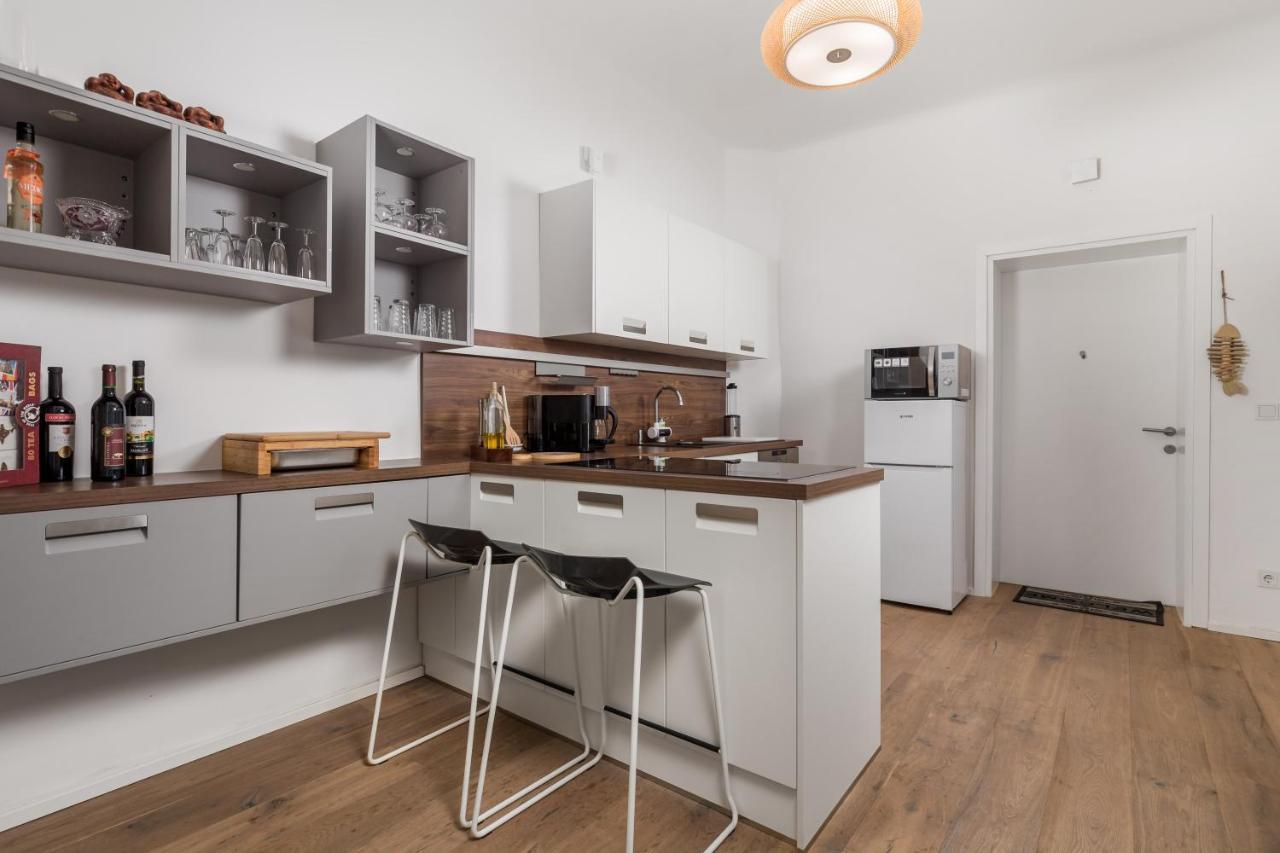 Apartman Rhea Опатия Экстерьер фото
